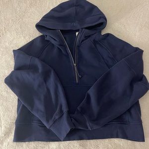 Lululemon Scuba Half Zip size M/L